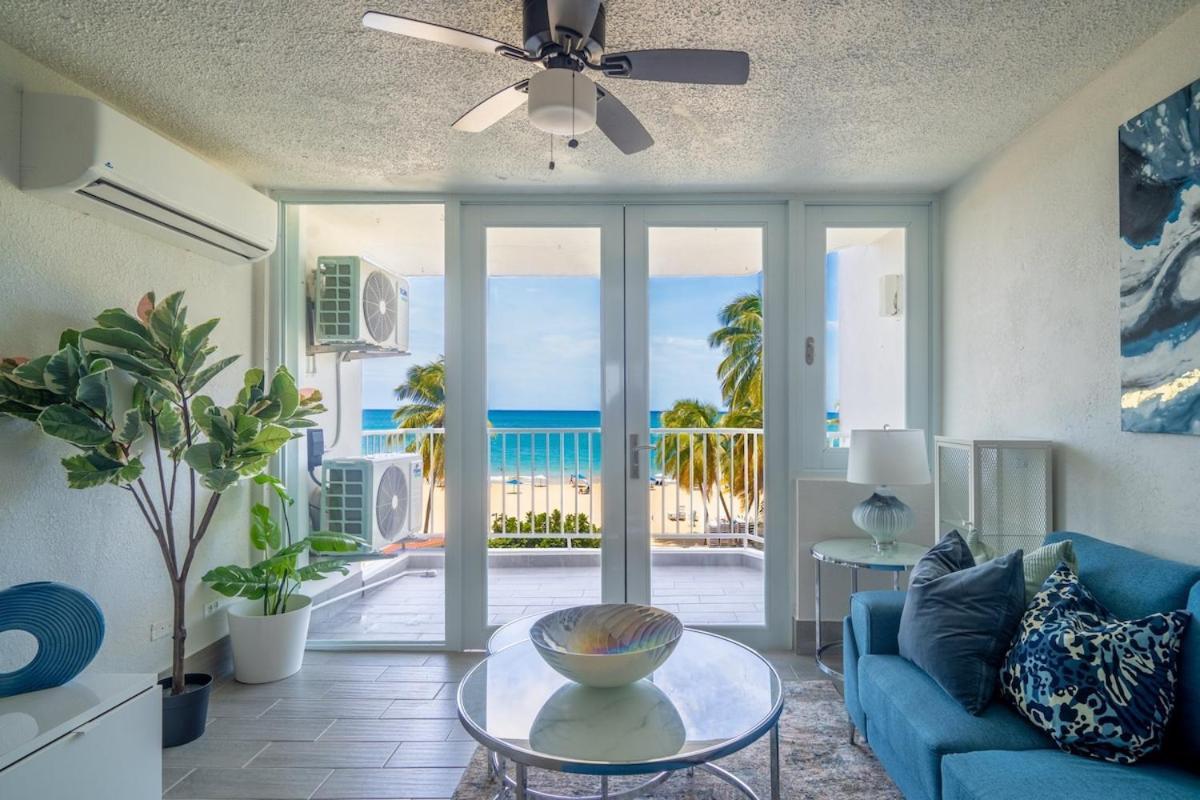 Sunset Paradise Cozy Beachfront Escape - Isla Verde Σαν Χουάν Εξωτερικό φωτογραφία