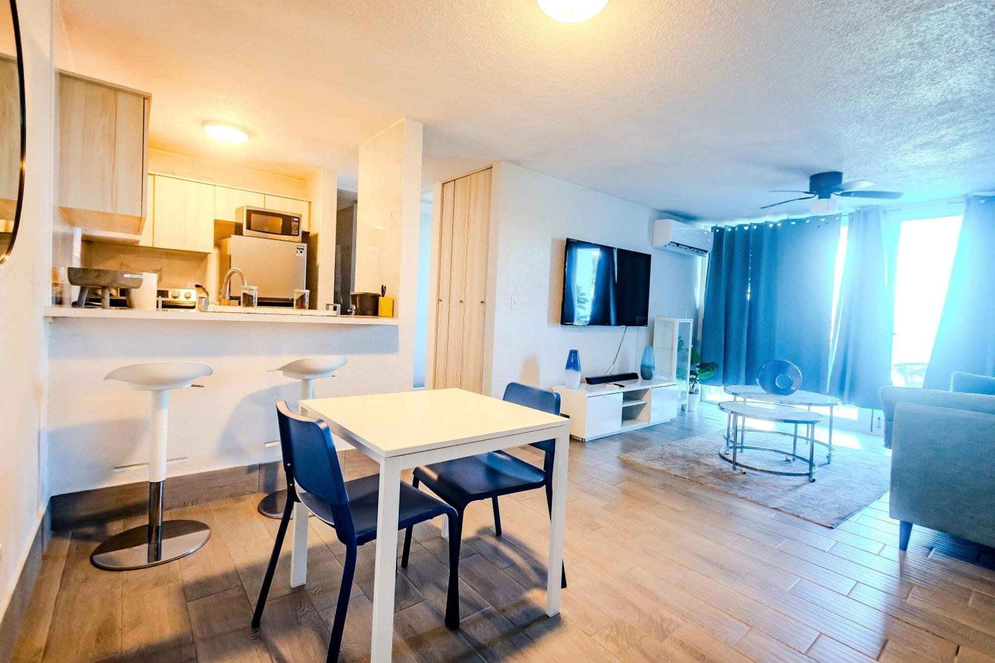 Sunset Paradise Cozy Beachfront Escape - Isla Verde Σαν Χουάν Εξωτερικό φωτογραφία
